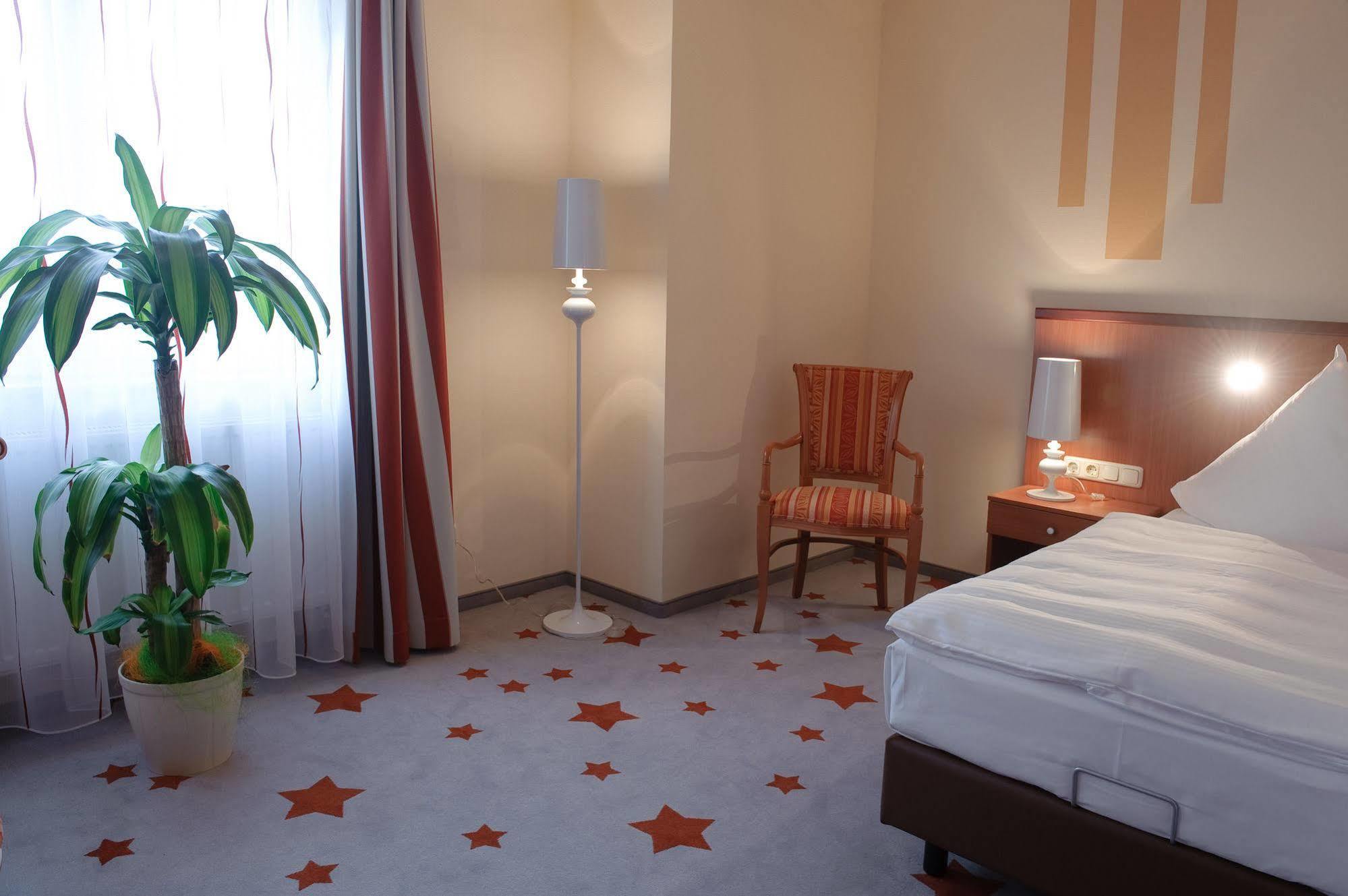 Stadthotel Stern Wißmar エクステリア 写真