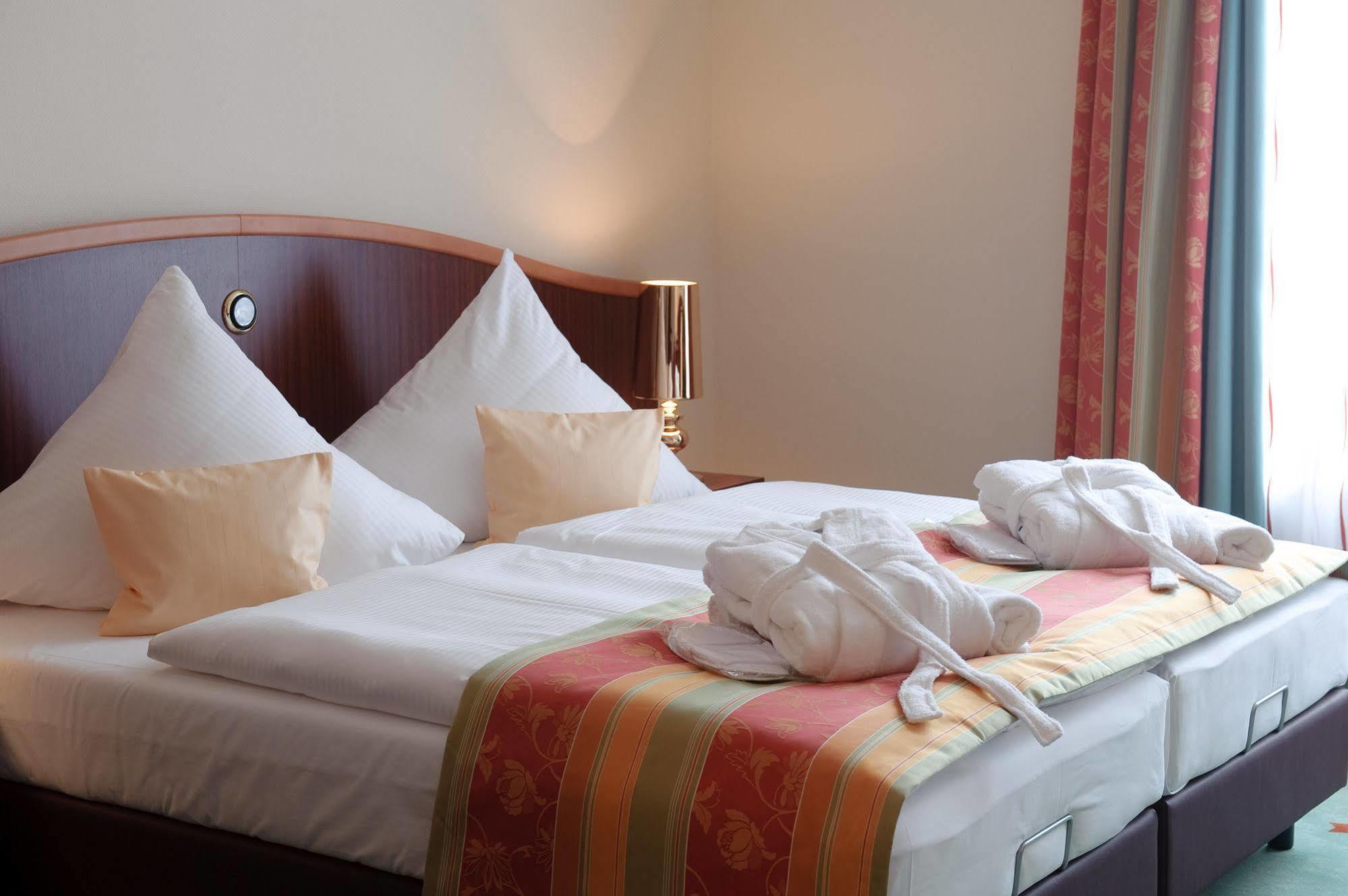 Stadthotel Stern Wißmar エクステリア 写真