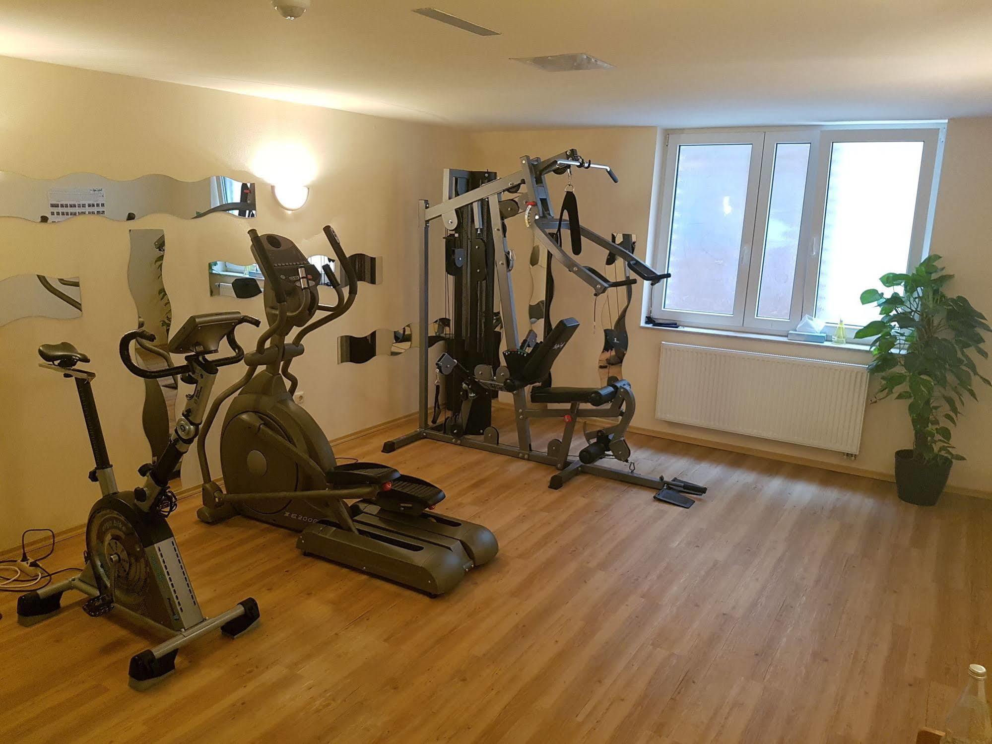Stadthotel Stern Wißmar エクステリア 写真