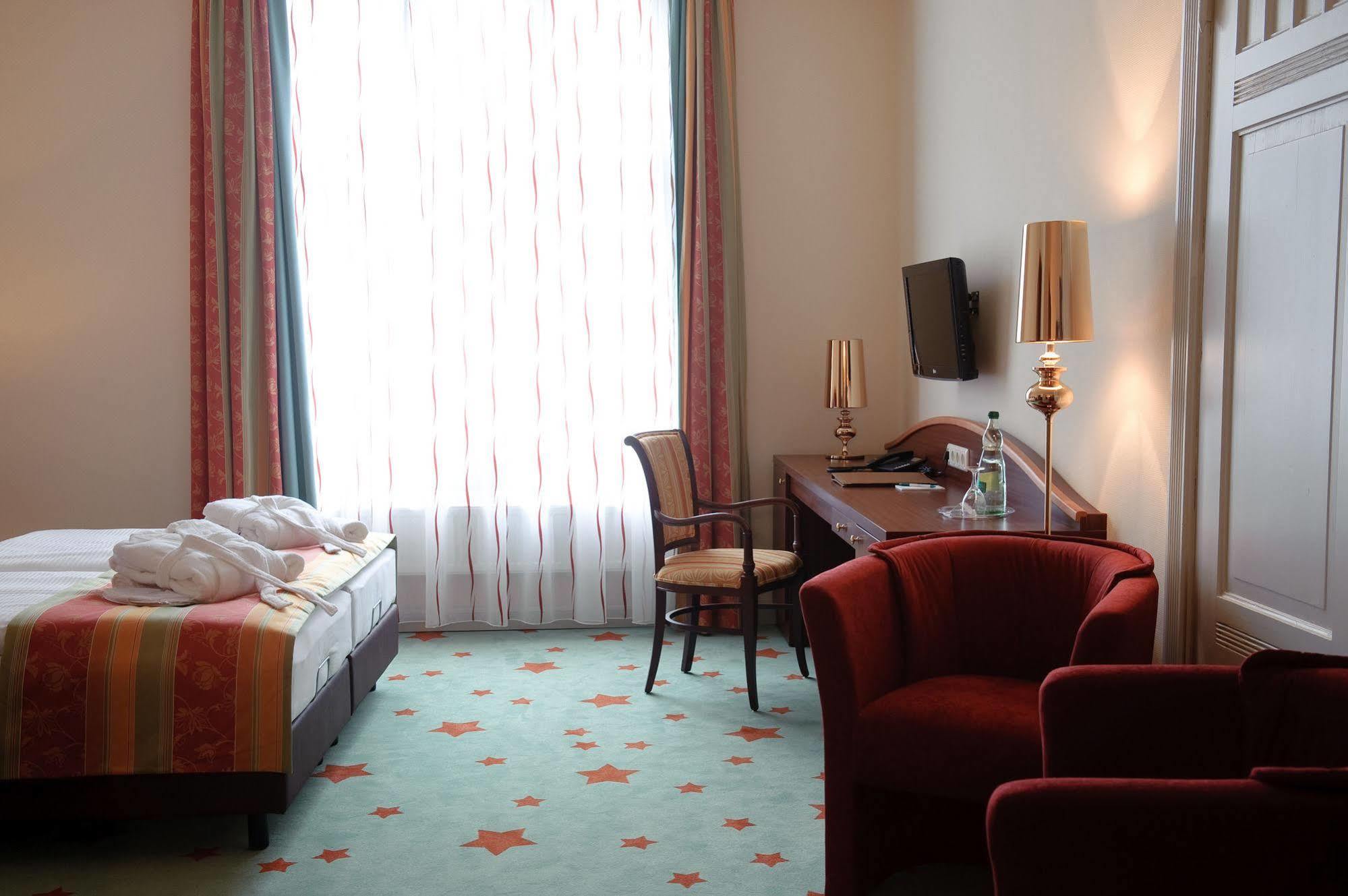 Stadthotel Stern Wißmar エクステリア 写真