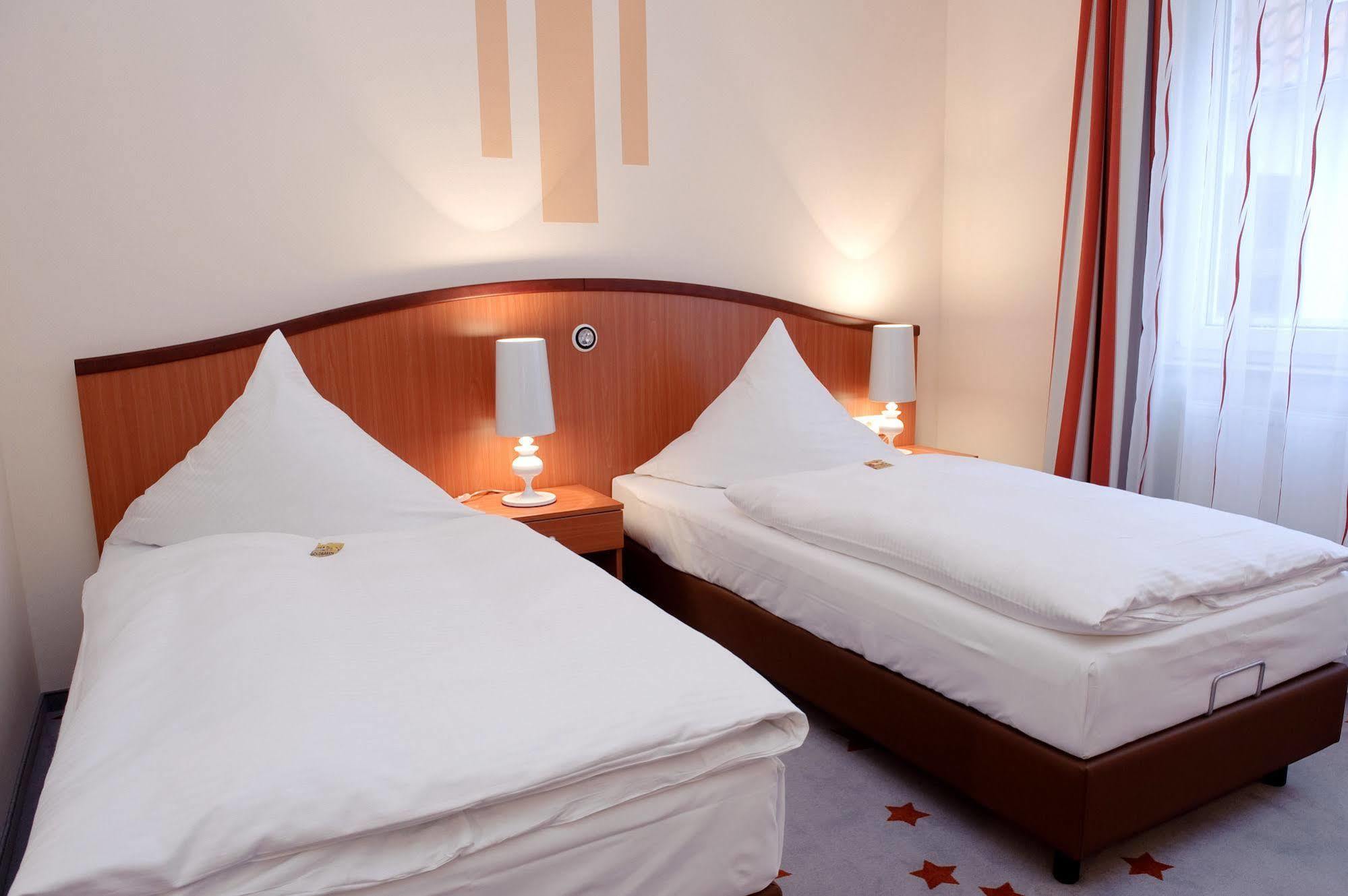 Stadthotel Stern Wißmar エクステリア 写真