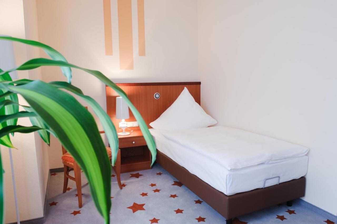 Stadthotel Stern Wißmar エクステリア 写真